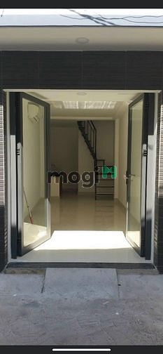 Hình ảnh HXH- sát nách Chợ Nguyễn Đình Chiểu