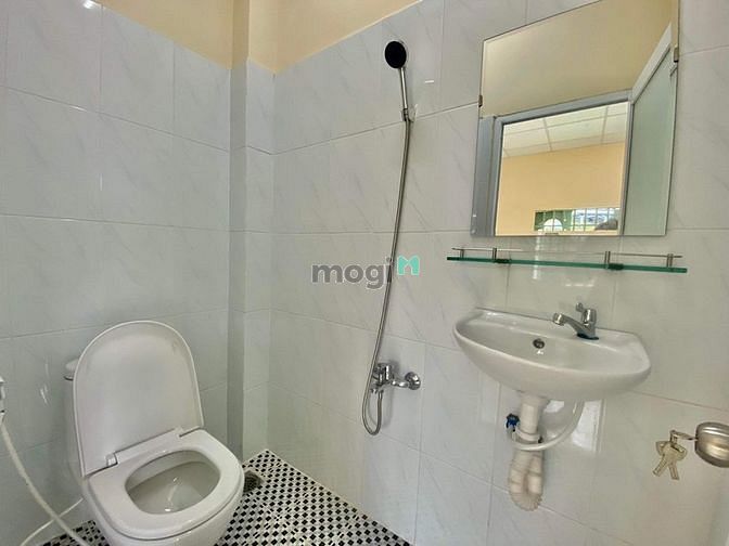 Hình ảnh Phòng trọ Ban Công Máy Lạnh 🏡 Ngay Lê Văn Việt