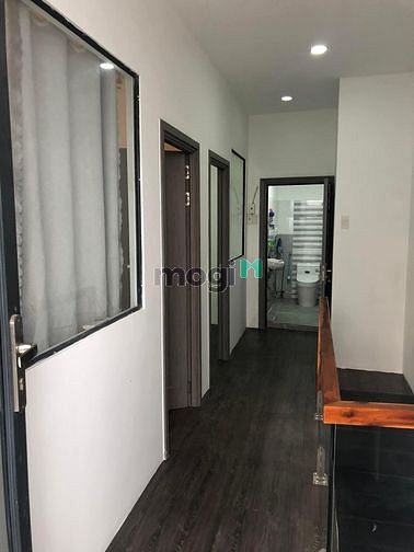 Hình ảnh Trung tâm Q10 giáp Q1,Q3 đường CMT8