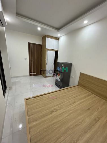 Hình ảnh Ngã Tư Sở Mới Tinh Full Đồ, Thang Máy, Máy Giặt Riêng Giá Tốt
