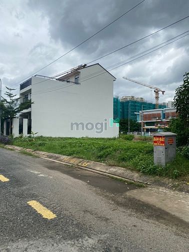 Hình ảnh Thanh lý lô đất mặt tiền Trương Văn Bang, Thạnh Mỹ Lợi, quận 2. 85m2.