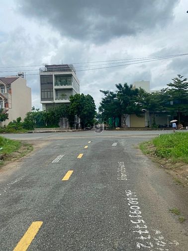 Hình ảnh Thanh lý lô đất mặt tiền Trương Văn Bang, Thạnh Mỹ Lợi, quận 2. 85m2.