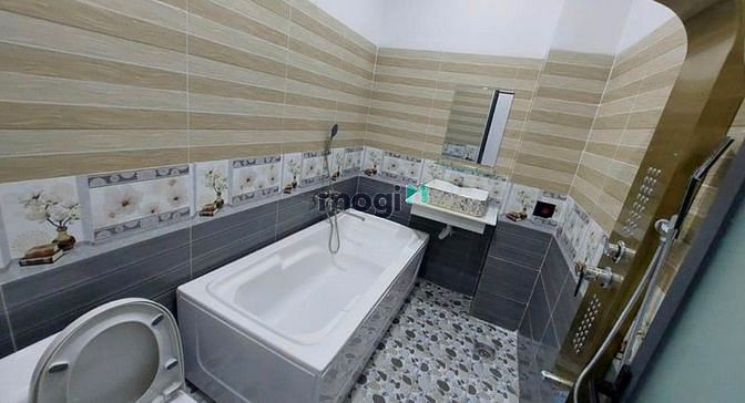 Hình ảnh BÁN Nhà Vị Trí Đẹp : SHR Bình Phú P Tam phú Thủ Đức