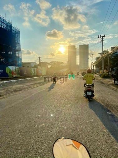 Hình ảnh Anh gửi cho thuê căn 2pn 2wc nhà mới toanh trang bị máy lạnh rèm cửa..