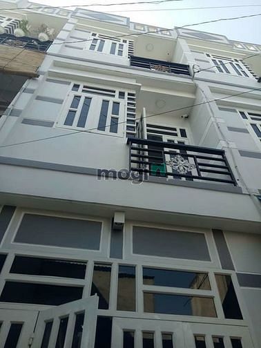 Hình ảnh Cho thuê nhà full Nội Thất Hoàng Bật Đạt P.15 Tân Bình 2 lầu