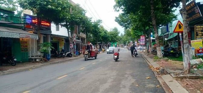 Hình ảnh Bán Biệt thự mini sau lửng bigc Dĩ An Bình Dương