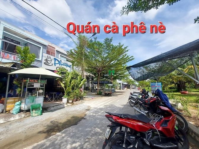 Hình ảnh Bán Đất Nền Giá Rẻ DT 100m2 Xây Dựng Tự Do, Sổ Sách Đầy Đủ .
