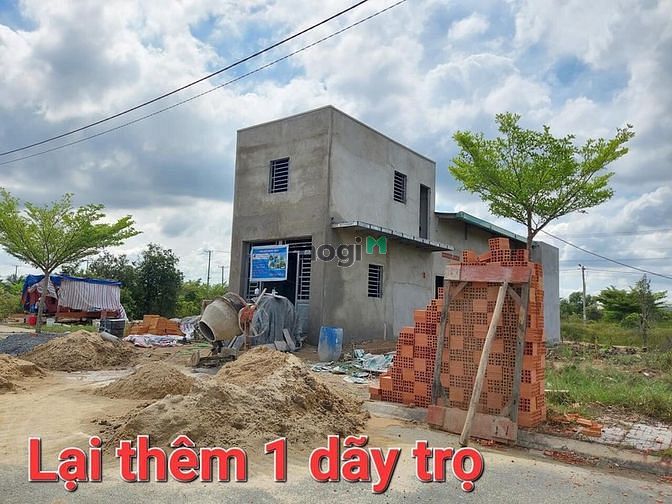 Hình ảnh Bán Đất Nền Giá Rẻ DT 100m2 Xây Dựng Tự Do, Sổ Sách Đầy Đủ .