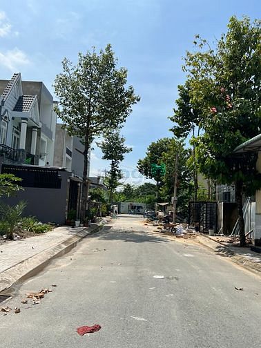 Hình ảnh Bán Đất Nền Giá Rẻ DT 85m2 Xây Dựng Tự Do, Sổ Sách Đầy Đủ .