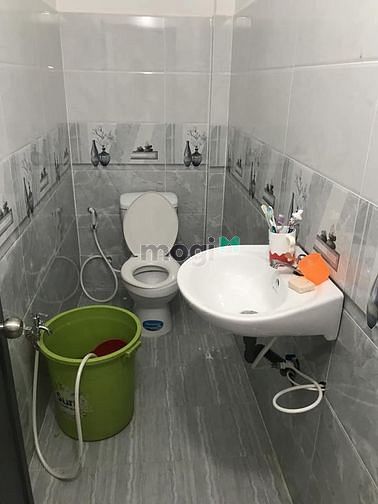 Hình ảnh Chủ kẹt tiền bán gấp nhà đường phan văn trị q5 1t1l 47m2 2tỷ360