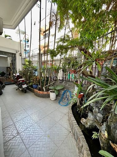 Hình ảnh Cho Thuê Nhà Phố Căn Góc Phù Hợp Văn Phòng