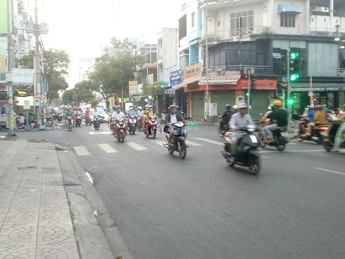 Hình ảnh ✅ Góc 2 Mặt Tiền sầm uất Tân Phú