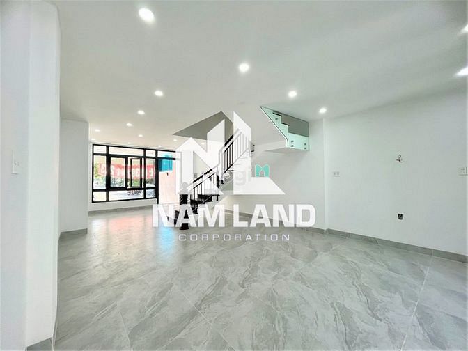 Hình ảnh Cho thuê nhà mới 1 hầm 5 lầu đường số 12 Trần Não
