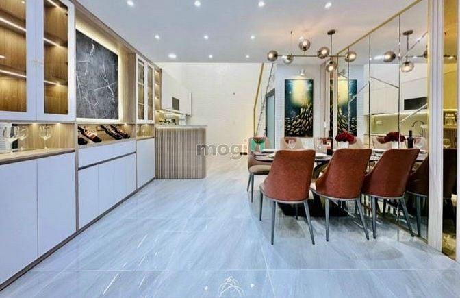 Hình ảnh VỠ NỢ CẦN BÁN, Q. Tân Phú, DT 60m2, giá 3 TỶ110TR, SHR