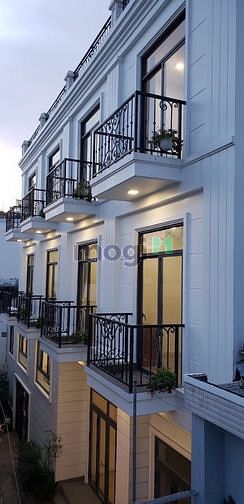 Hình ảnh 🎄C.Hộ Studio Ban Công View LandMark Sân Golf Him Lam
