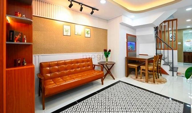 Hình ảnh Nhà hẻm xe hơi Q10 Sổ Hồng Riêng 1Ty450