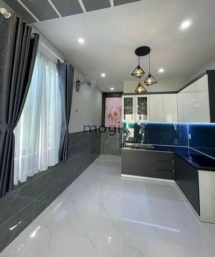 Hình ảnh BÁN GẤP Nhà MT Võ VTẦN, Q3, 75M2 3Ty2