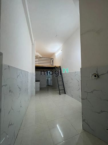 Hình ảnh Cho thuê phòng mới 30m có ban công + gác cao 1m6