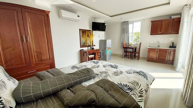Hình ảnh Mb6623 nạp rút nhanh chóng Cao Cấp 35m2, Bancol đón gió ngay sát bờ kè Hoàng Sa Tân Bình.