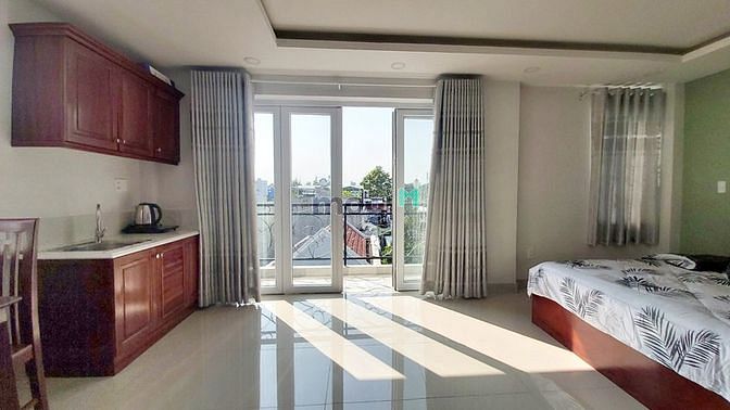 Hình ảnh Mb6623 nạp rút nhanh chóng Cao Cấp 35m2, Bancol đón gió ngay sát bờ kè Hoàng Sa Tân Bình.