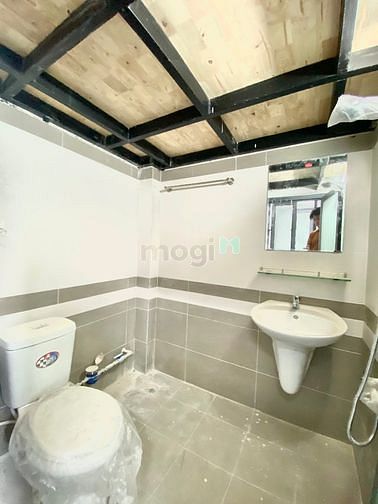 Hình ảnh CH ngay mặt đường Huỳnh Tấn Phát