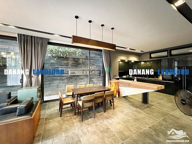 Hình ảnh Biệt thự 3PN sân vườn gần biển Mỹ Khê - B559