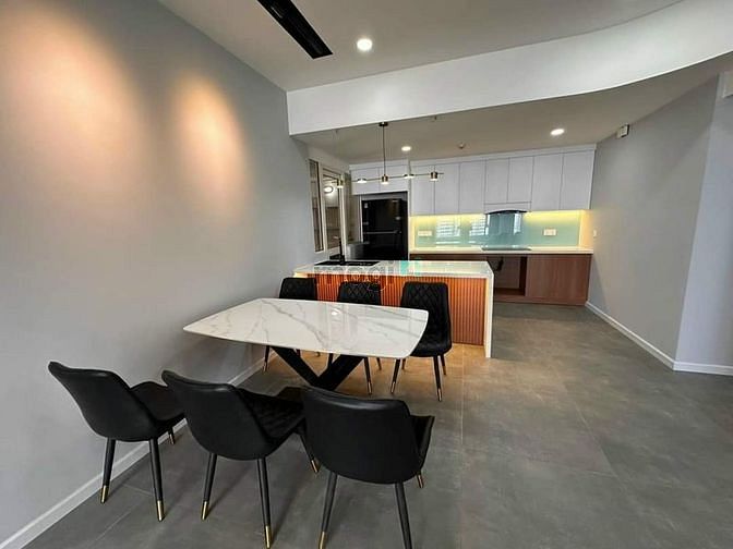 Hình ảnh TRẢ NỢ BÁN CC Sky Center, dt 80m2, giá 3.1 TỶ, SHR