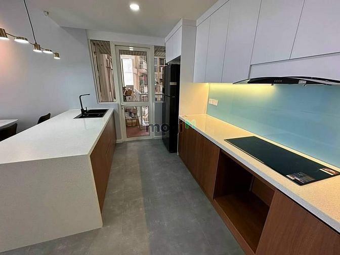 Hình ảnh TRẢ NỢ BÁN CC Sky Center, dt 80m2, giá 3.1 TỶ, SHR