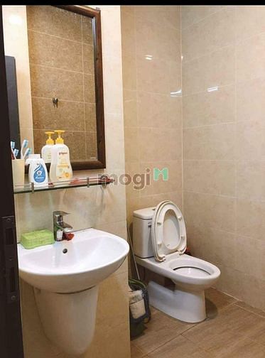 Hình ảnh ĐỖ NỢ BÁN NHÀ q4, 75m2, 3.2 tỷ, SHR, 4pn,3wc