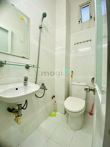 Hình ảnh CHDV Quận 1 Giá Thuê 5 Triệu Mỗi Tháng