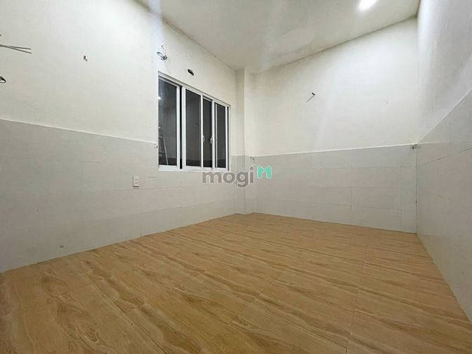 Hình ảnh Phòng Cửa Sổ Thoáng Mát Tân Quý - Tân Phú