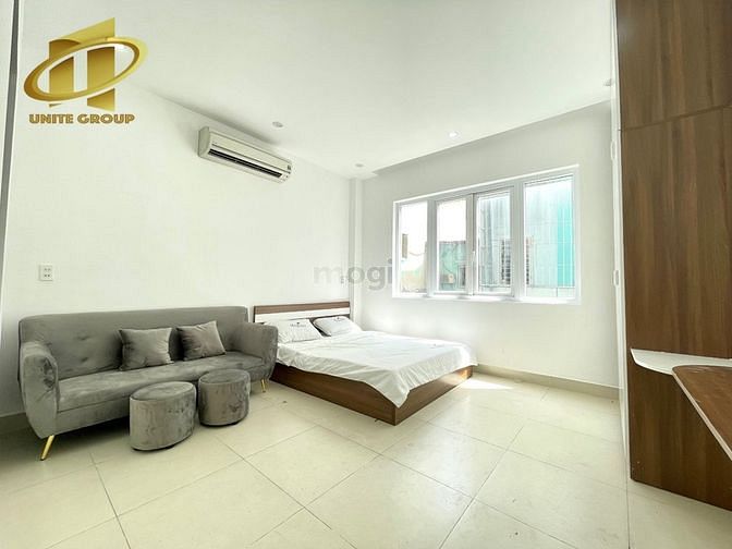 Hình ảnh Căn Hộ Studio tách bếp, có cửa sổ lớn rộng rãi gần Sân Bay
