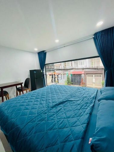 Hình ảnh Studio Full NT- bancon lớn gần Crescent mall, Big C , Quận 7