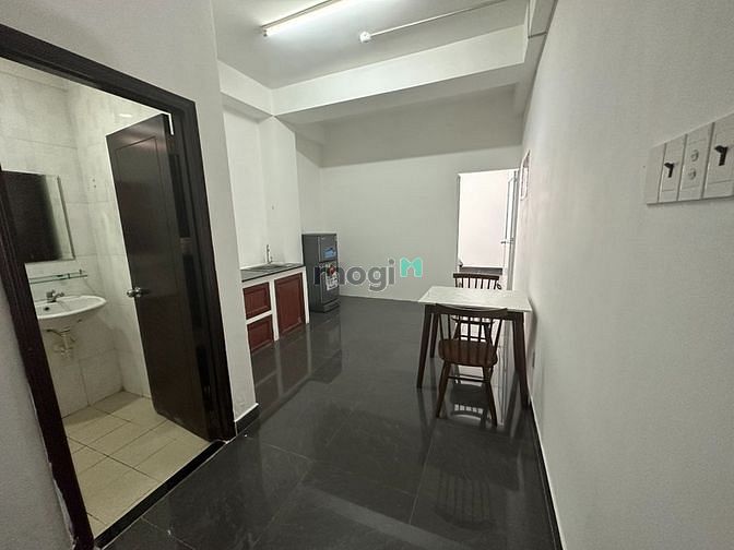 Hình ảnh Mb6623 nạp rút nhanh chóng có Ban công siêu thoáng mát, máy giăt riêng gần Chợ Bà Chiểu