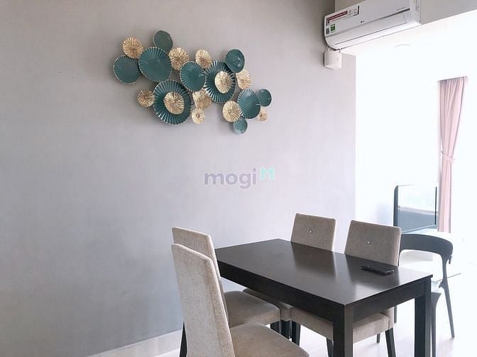 Hình ảnh Cho thuê CH 83m2 có 2PN 2WC logia cực rộng đầy đủ nội thất