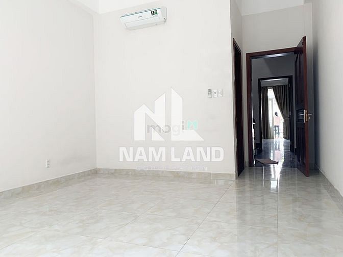 Hình ảnh Cho thuê nhà mặt tiền đường Bùi Tá Hán, Quận 2