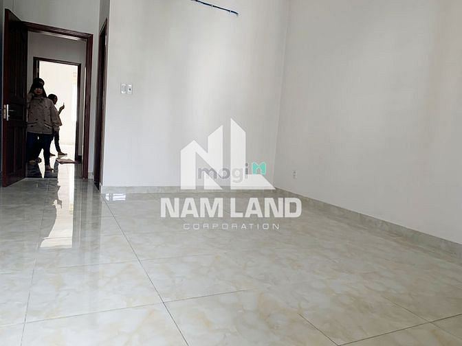 Hình ảnh Cho thuê nhà mặt tiền đường Bùi Tá Hán, Quận 2