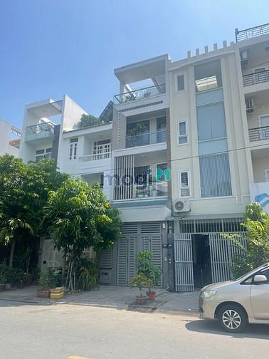 Hình ảnh Cho thuê nhà mặt tiền đường Bùi Tá Hán, Quận 2