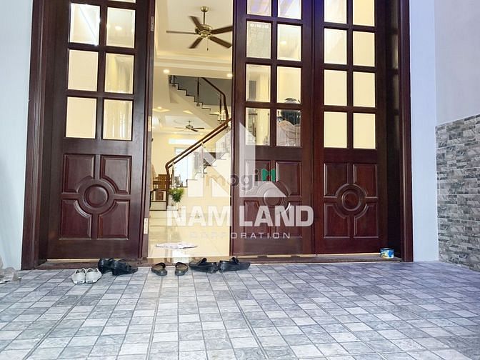 Hình ảnh Cho thuê nhà mặt tiền đường Bùi Tá Hán, Quận 2