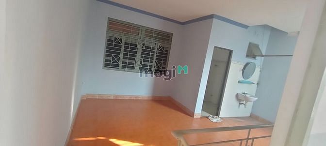 Hình ảnh Cho thuê lầu 1 giá rẻ ở quận 12