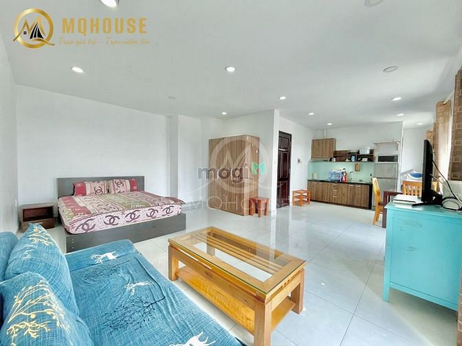 Hình ảnh Penthouse diện tích 70m2 ba mặt balcon ngay khu sân bay