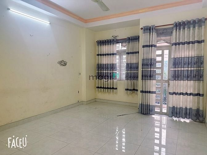 Hình ảnh Cho Thuê Nhà Mặt Tiền Hiệp Thành 13.