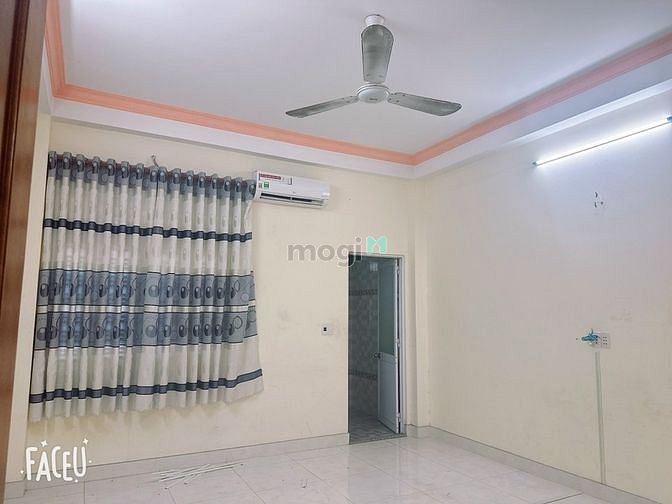 Hình ảnh Cho Thuê Nhà Mặt Tiền Hiệp Thành 13.