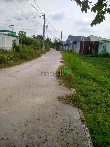 Hình ảnh Tôi cần bán đất thổ 5x22 lộ ô tô, sổ hồng riêng