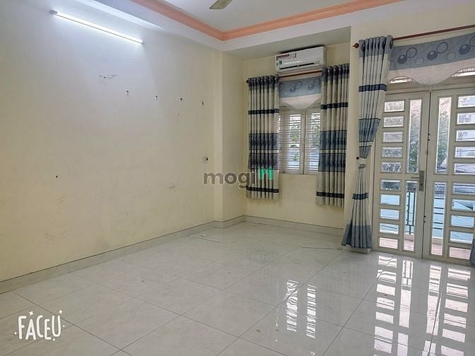Hình ảnh Cho Thuê Nhà Mặt Tiền Hiệp Thành 13.