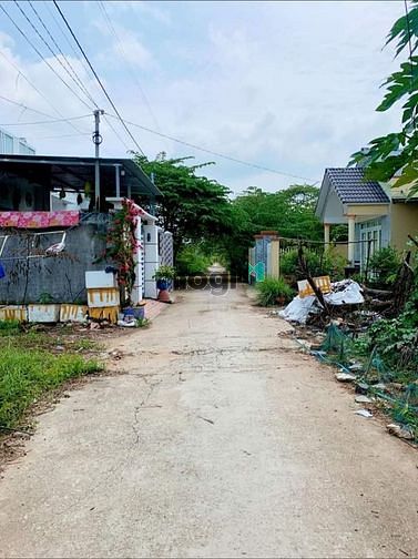 Hình ảnh Tôi cần bán đất thổ 5x22 lộ ô tô, sổ hồng riêng