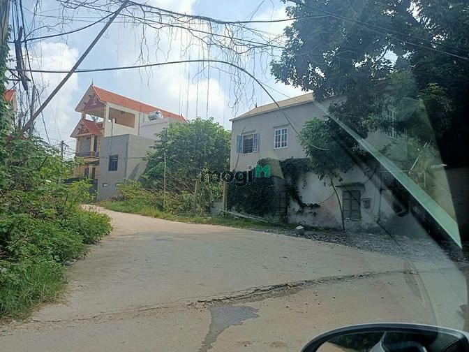 Hình ảnh Cần bán gấp lô đất đẹp 100m2, 2 mặt tiền, đường rộng 8m tại Phụng Châu