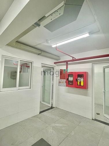 Hình ảnh toà NHÀ góc 2MT, Khu Tên Lửa đối diện AEON 10x23.5m, có thang máy+ hầm