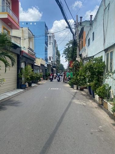 Hình ảnh Nhà Bình Thành Bình Tân 8 x 18m , Giá 5.8 Tỷ.