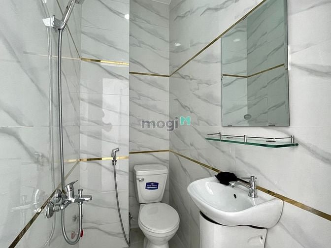 Hình ảnh Cần bán căn góc hai mặt tiền , hẻm xe hơi